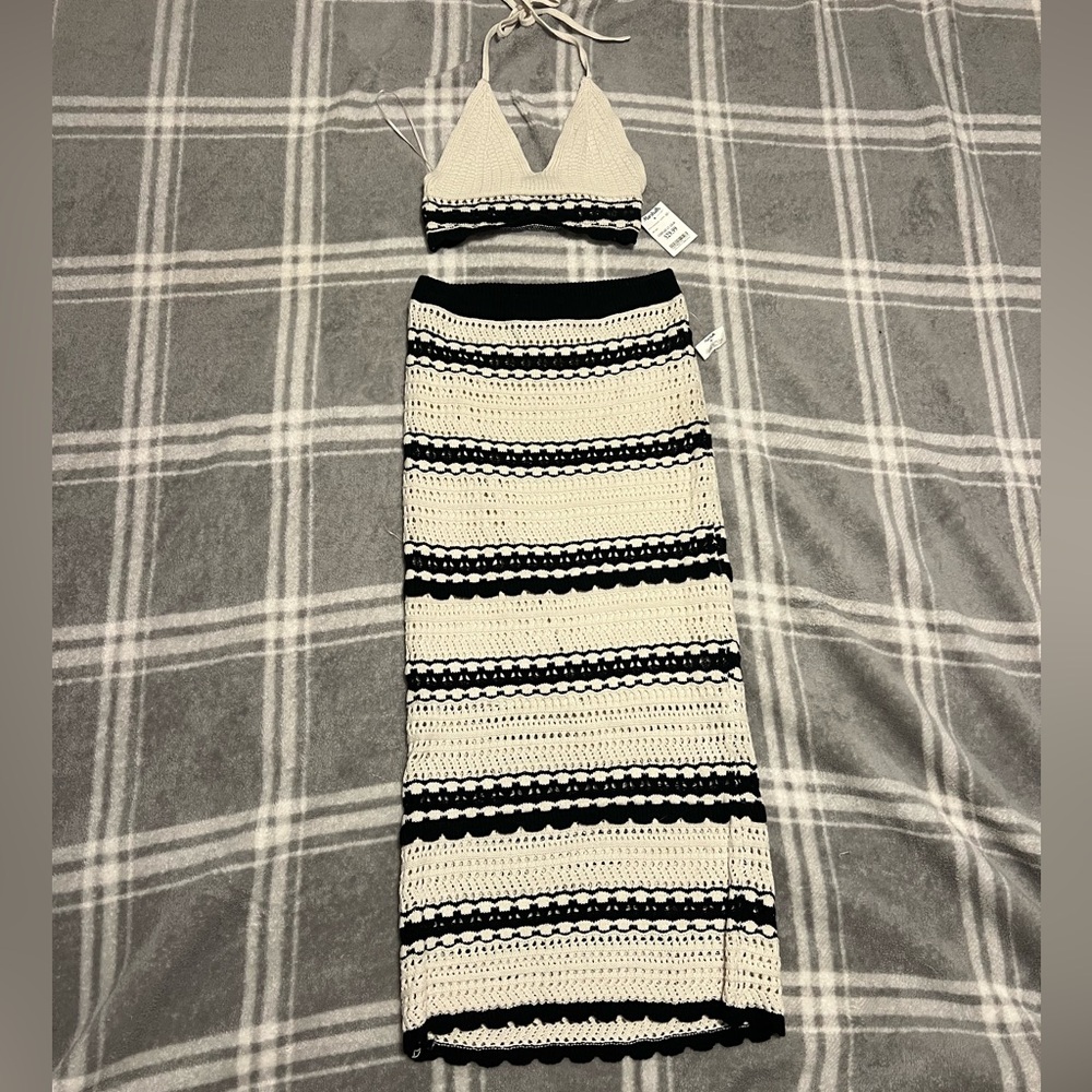 Black and Cream Knit Set